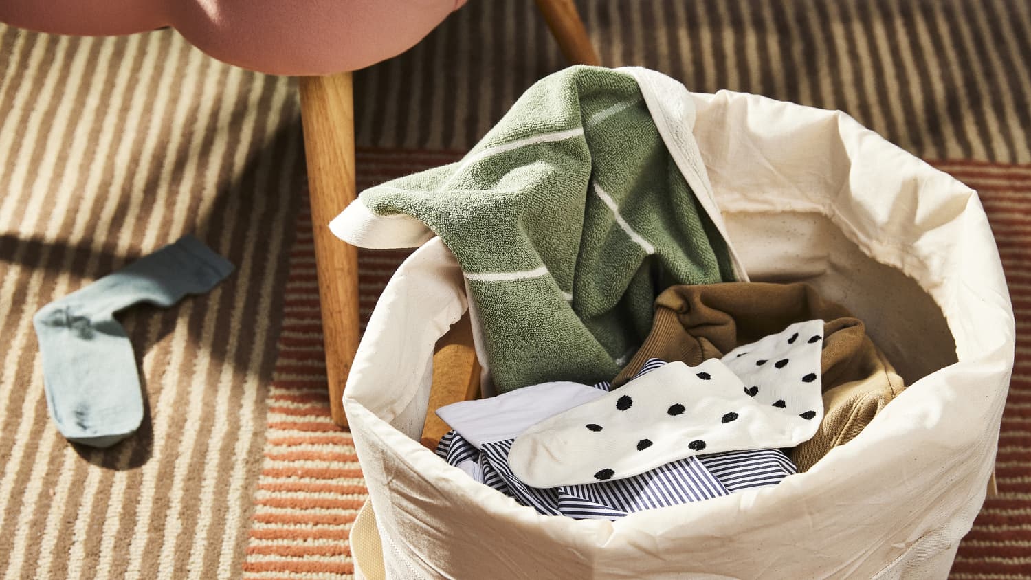 Cloth baskets store